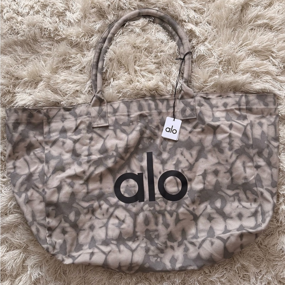 NWT Alo Tote Bag